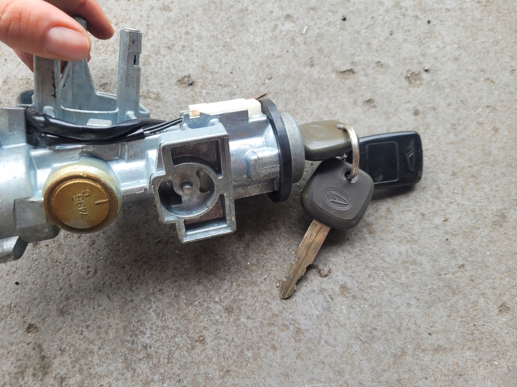 фото №5, Daihatsu materia 06-16 1.5 b замок запалювання 2 ключі