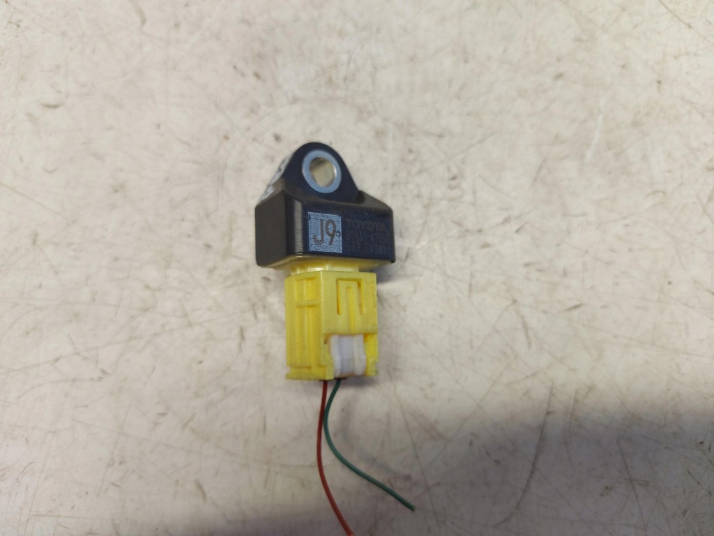 фото №1, Toyota prius iv датчик подушка безопасности удара столкновение