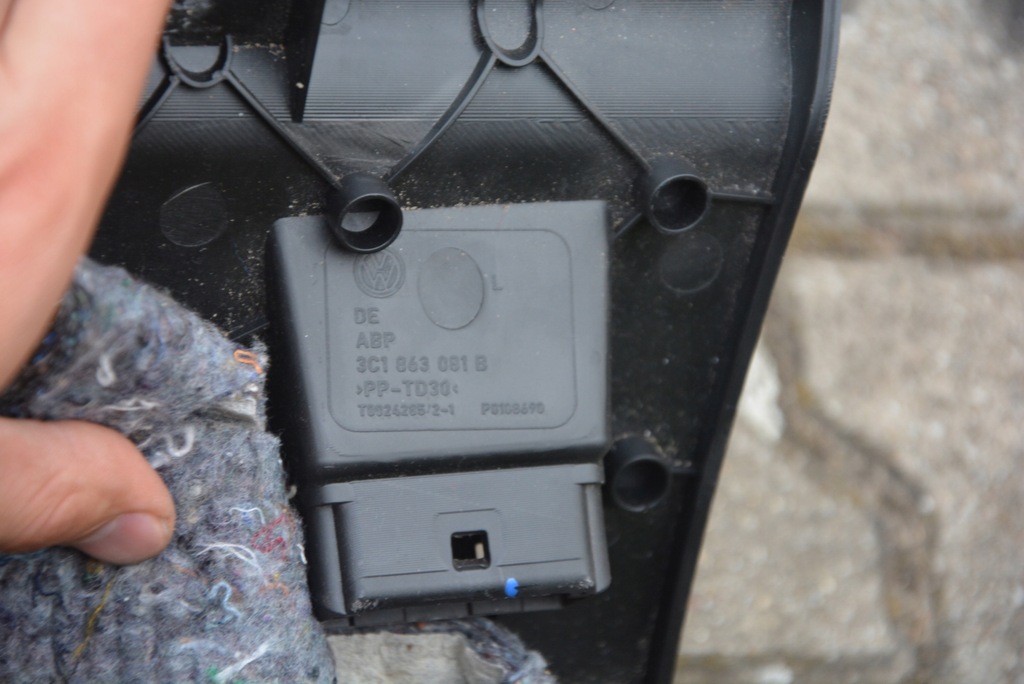 фото №5, Захист pod консоль колонки passat b7