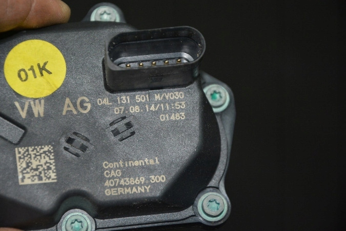 фото №4, Volkswagen оригинальный номер 04l131501m корпус дроссель