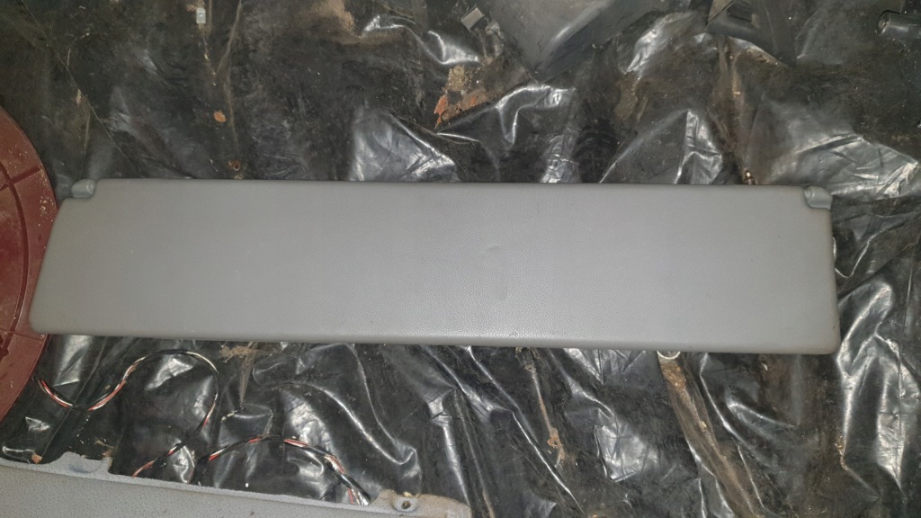 фото №1, Actros mp2 mp3 захист кришка багажника сонцезахисна права