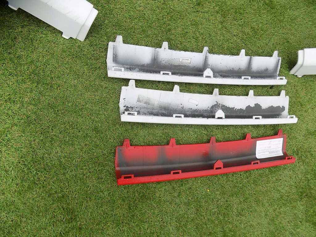 фото №7, Trafic vivaro ii накладка бампера перед передняя czerwona 0ryginał