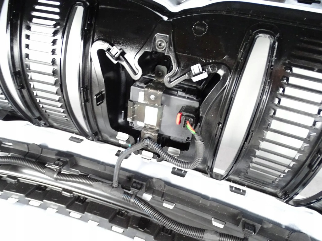 фото №12, Бампер перед передний maserati grecale folgore idealny kpl радар + pdc