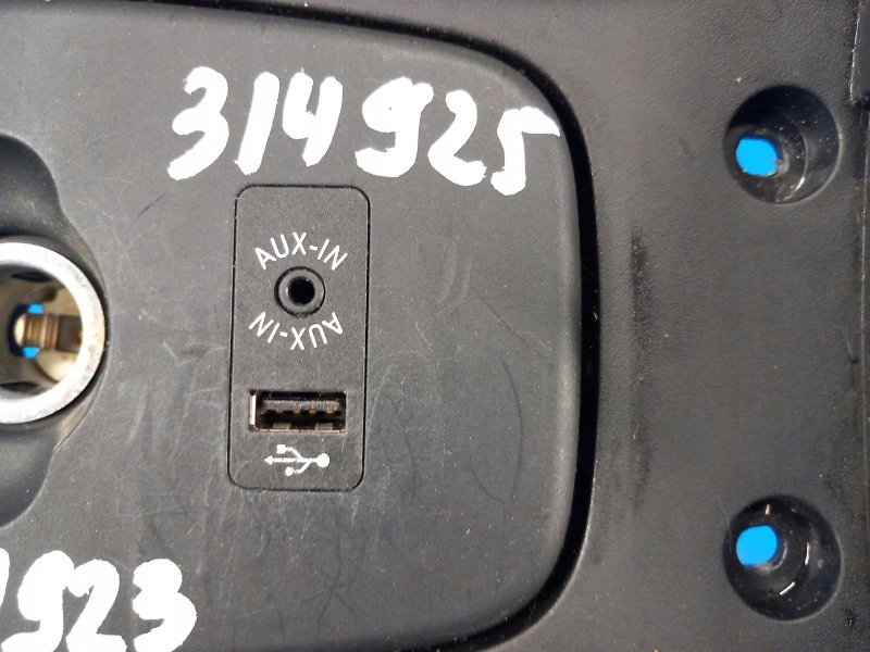 фото №1, Usb разъем mini cooper f56 14-18 84109229246