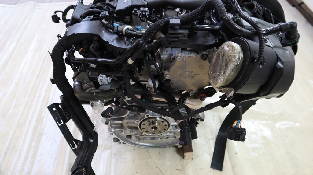 фото №6, Volvo v60 ii 2.0 t6 plug in hybrid двигун b4204t46