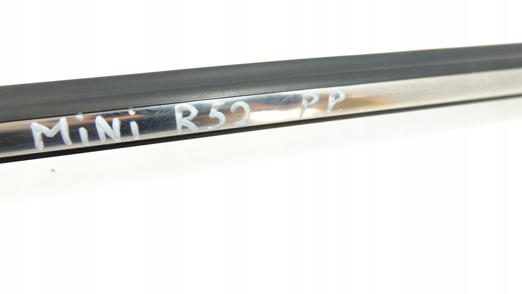 фото №4, Mini cooper r52 молдинг уплотнитель дверь правый перед