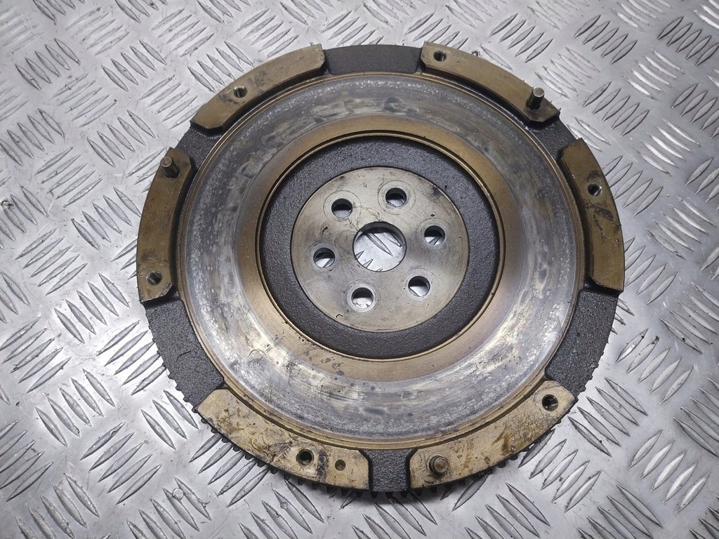 фото №1, Колесо маховик mazda 5 2.0 16v