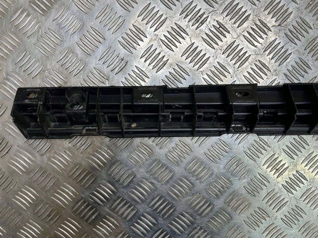 Напрямна накладки порога ліва bmw 5 f10 f11 2011 7184777 в Україні