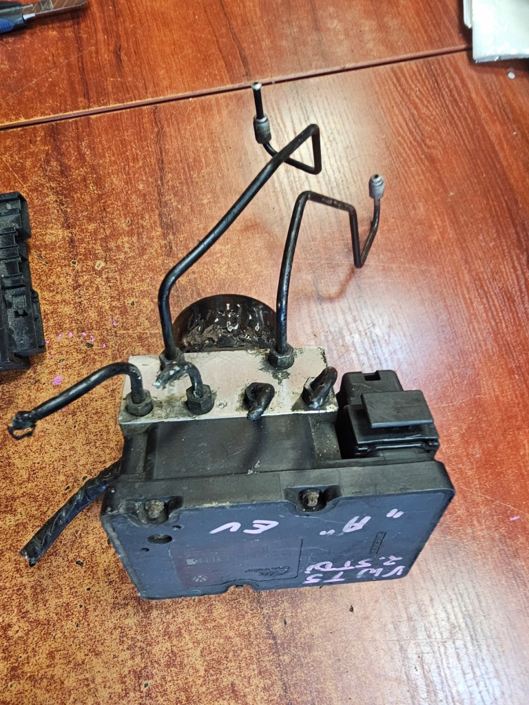 фото №1, Насос abs vw transporter t5 7h0907379e