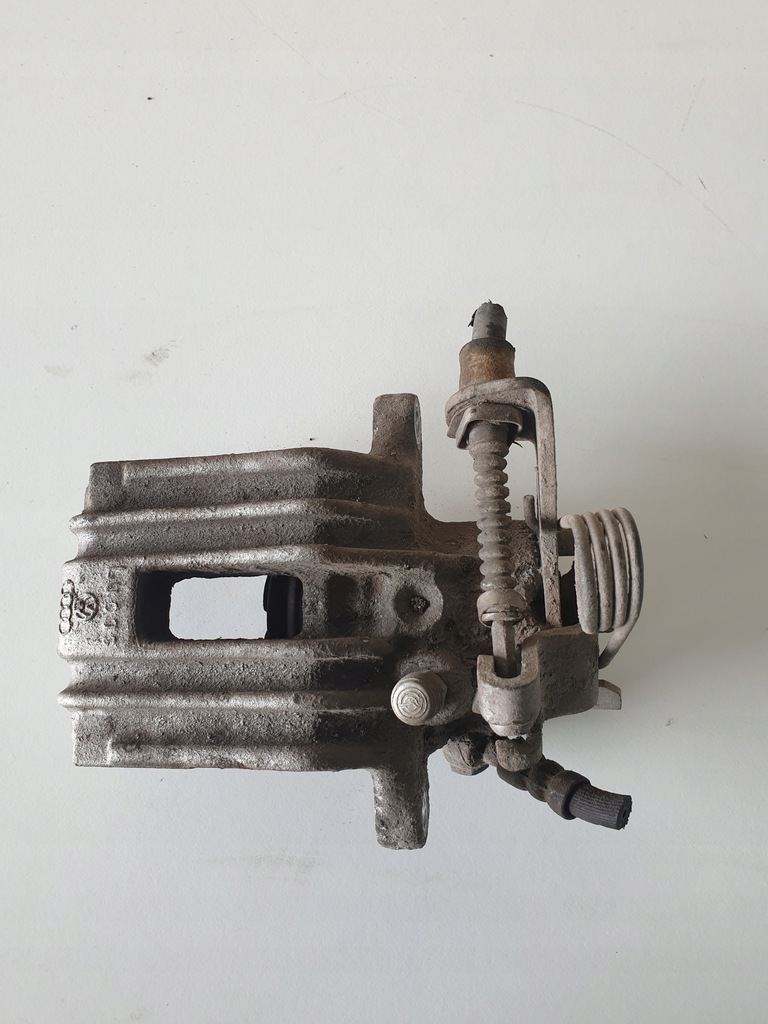 фото №1, Суппорт тормозной правый задняя audi a4 b6