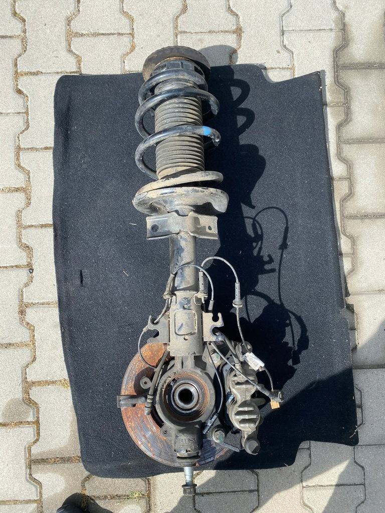 фото №1, Renault master iv 2.3 dci левая поворотный кулак амортизатор ступица перед