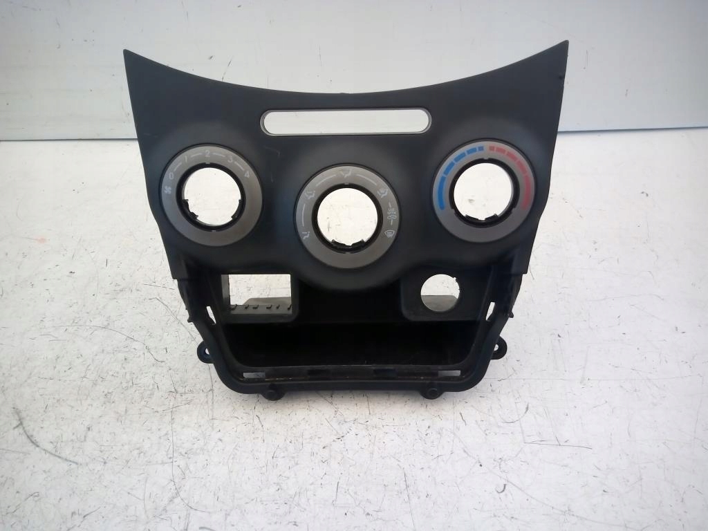 фото №1, Защита рамка консоли hyundai i10 84730-0x110