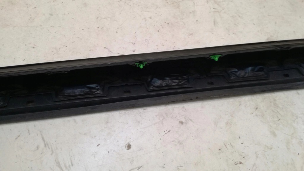 фото №12, Porsche panamera 971 порог наружный правый молдинг 971854884b