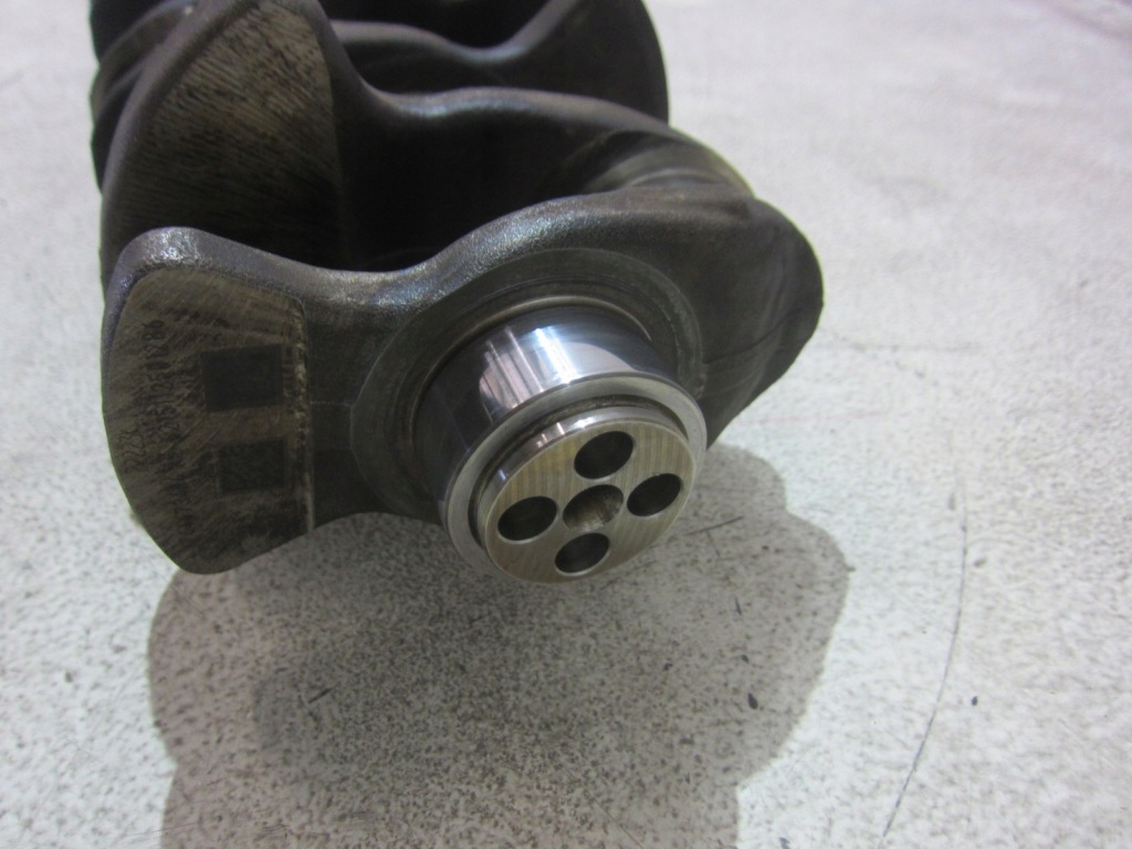 Bmw b46 b48 x1 f48 f30 g01 g30 wał колінчастий номінальний 11218639541 7640888 Оригінал