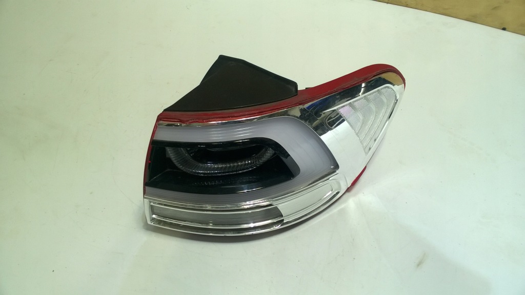 фото №1, Kia sorento iii - лампа задняя правая led