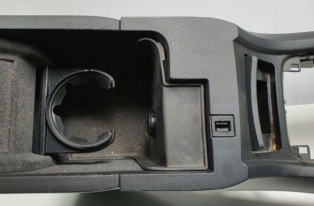 фото №8, Туннель средний подлокотник citroen c5 iii x7 euro