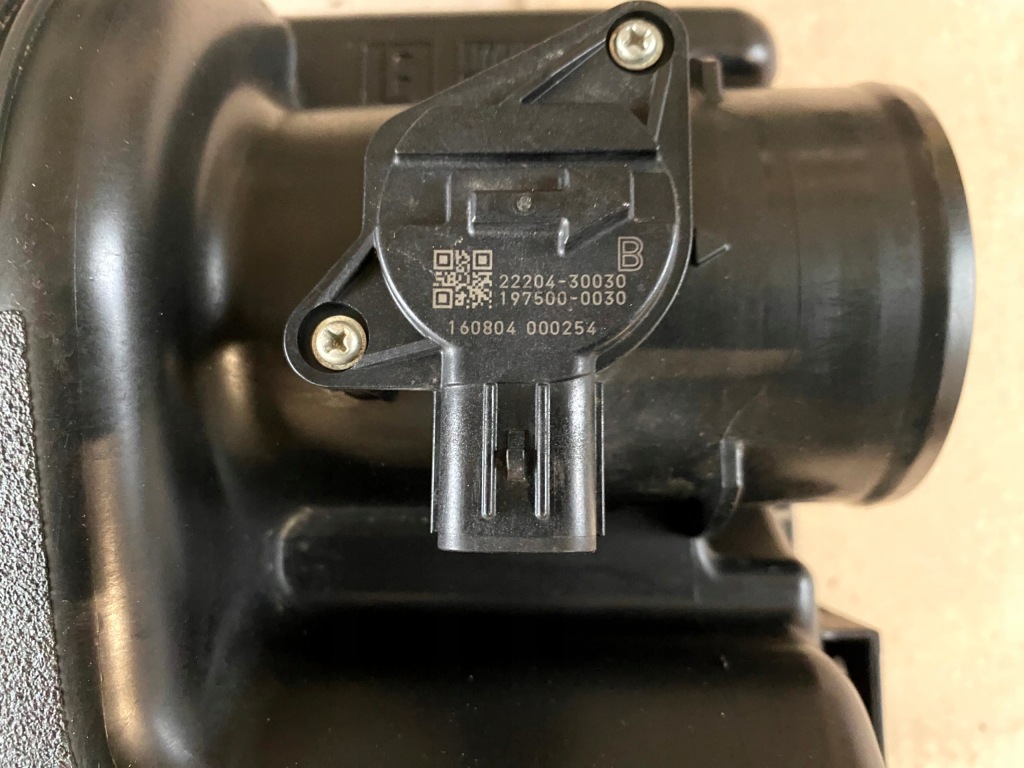 фото №13, 15- toyota hilux viii корпус фільтра повітря 17700-0l38 витратомір