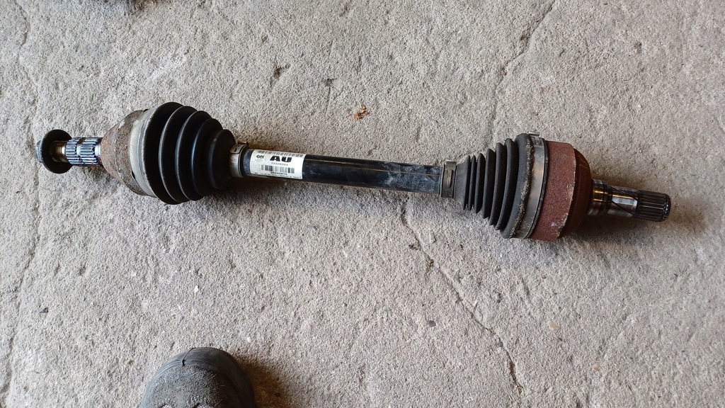 фото №1, Opel insignia a 2.0 cdti приводной вал левая передняя