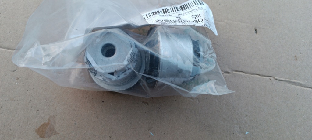 Купити Mercedes gle w166 ml r-klasa втулки важеля верхнього оригінал a1663330000