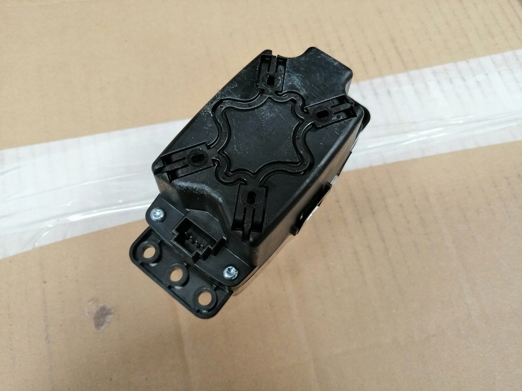 фото №14, Панель mmi idrive a2469009815 mercedes cla c117 fl