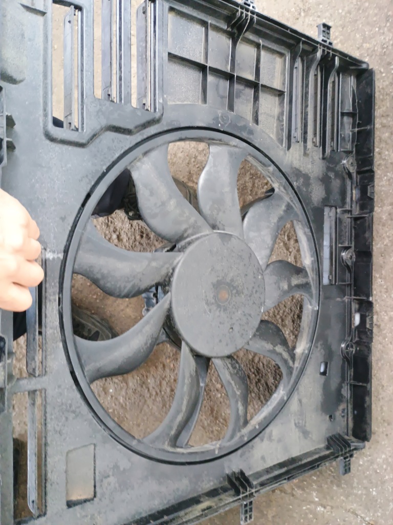 фото №14, Pas передний радиатор вентилятор vw crafter man 2n0