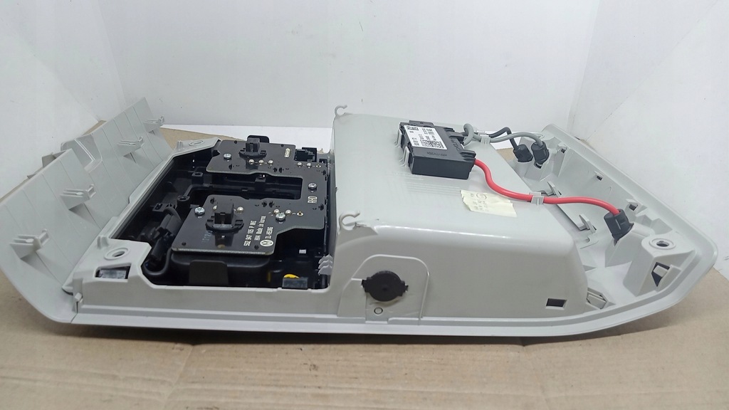 фото №13, Лампа потолочный vw golf vii 5g0868837 5g0867591