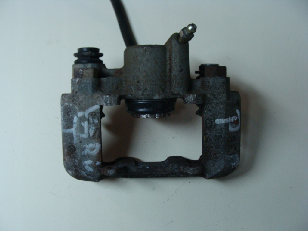 фото №1, Супорт правий задня toyota yaris i yaris verso !!!