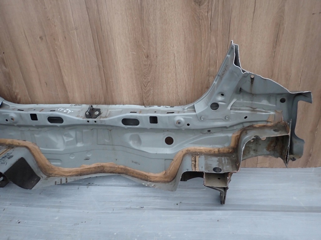 фото №9, Toyota yaris ii 06-11 pas задній