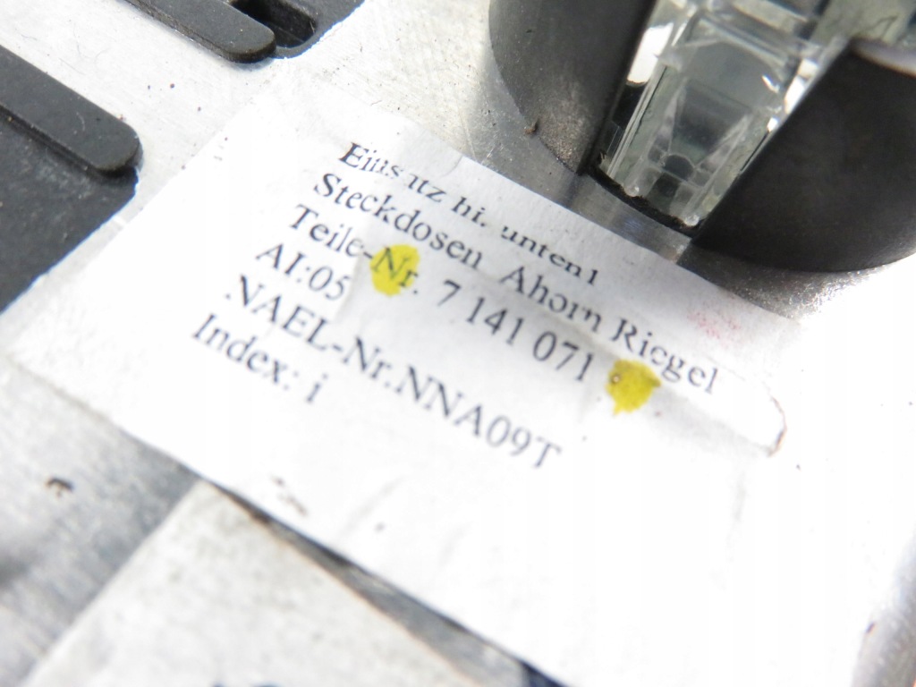 фото №6, Роз'єм 12v bmw 5 e60 7141071