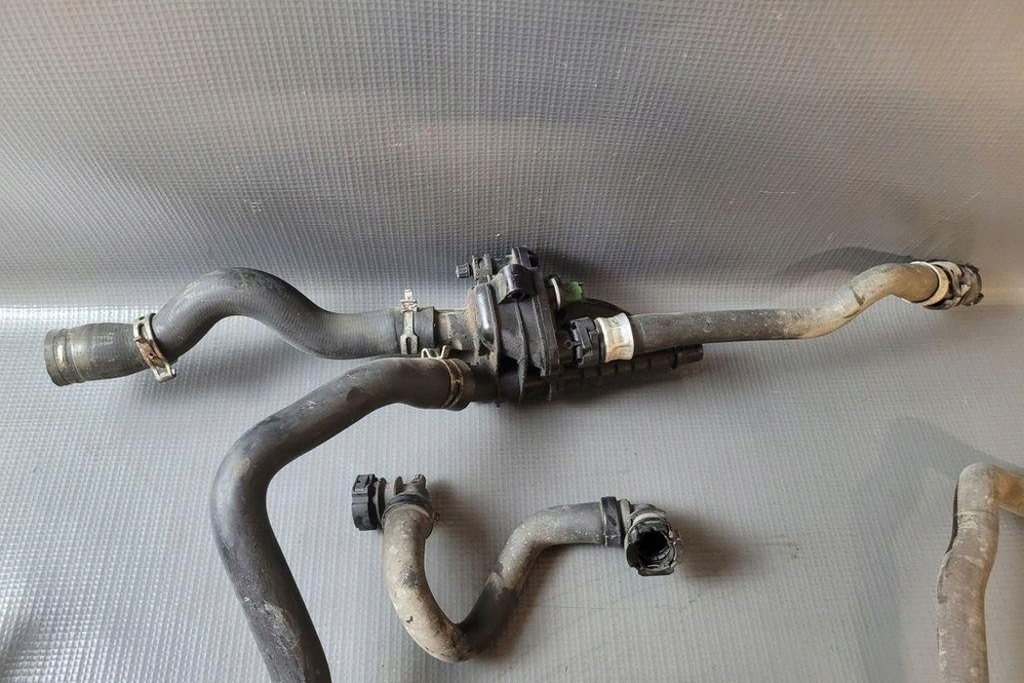 фото №8, Труба охолодження peugeot 208 9671124980 1.6l дизель 68kw 2014