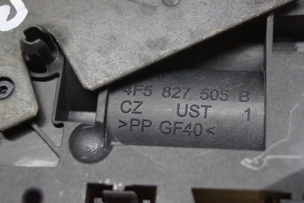 фото №11, Audi a4 b7 замок кришки багажника 4f5827505b