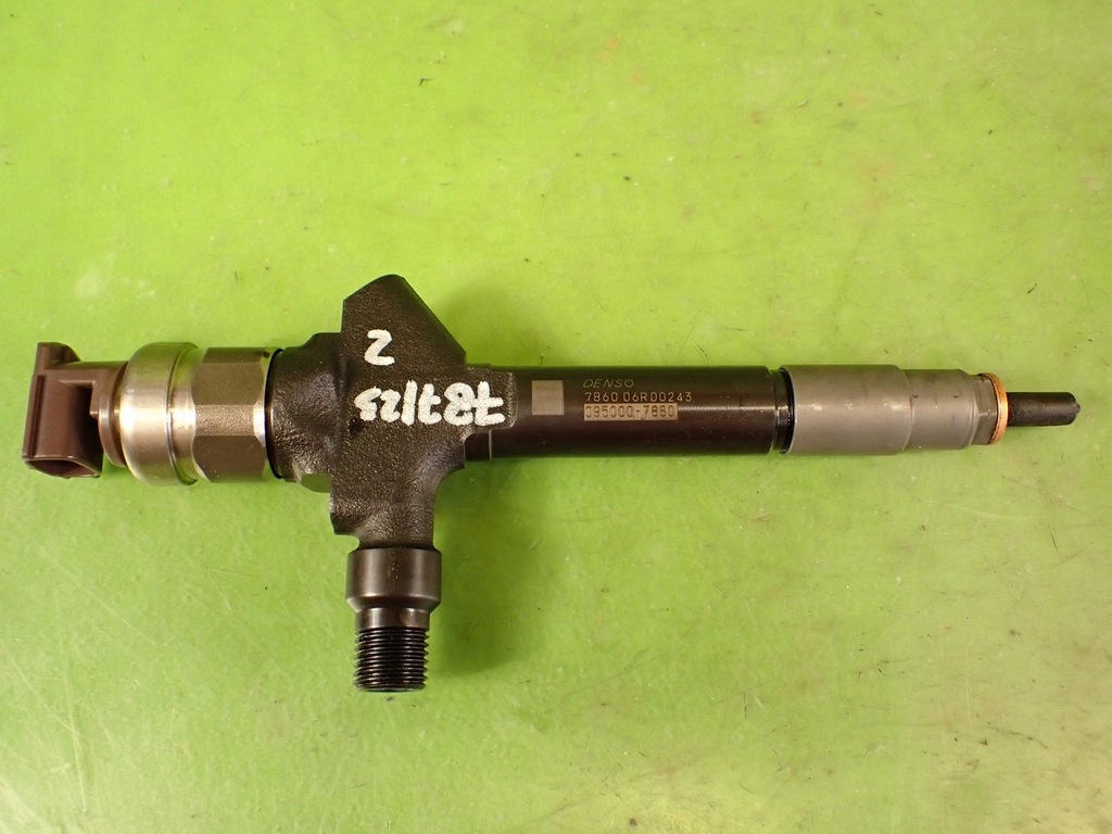 фото №1, Форсунка mazda 5 i 2.0 citd 06r