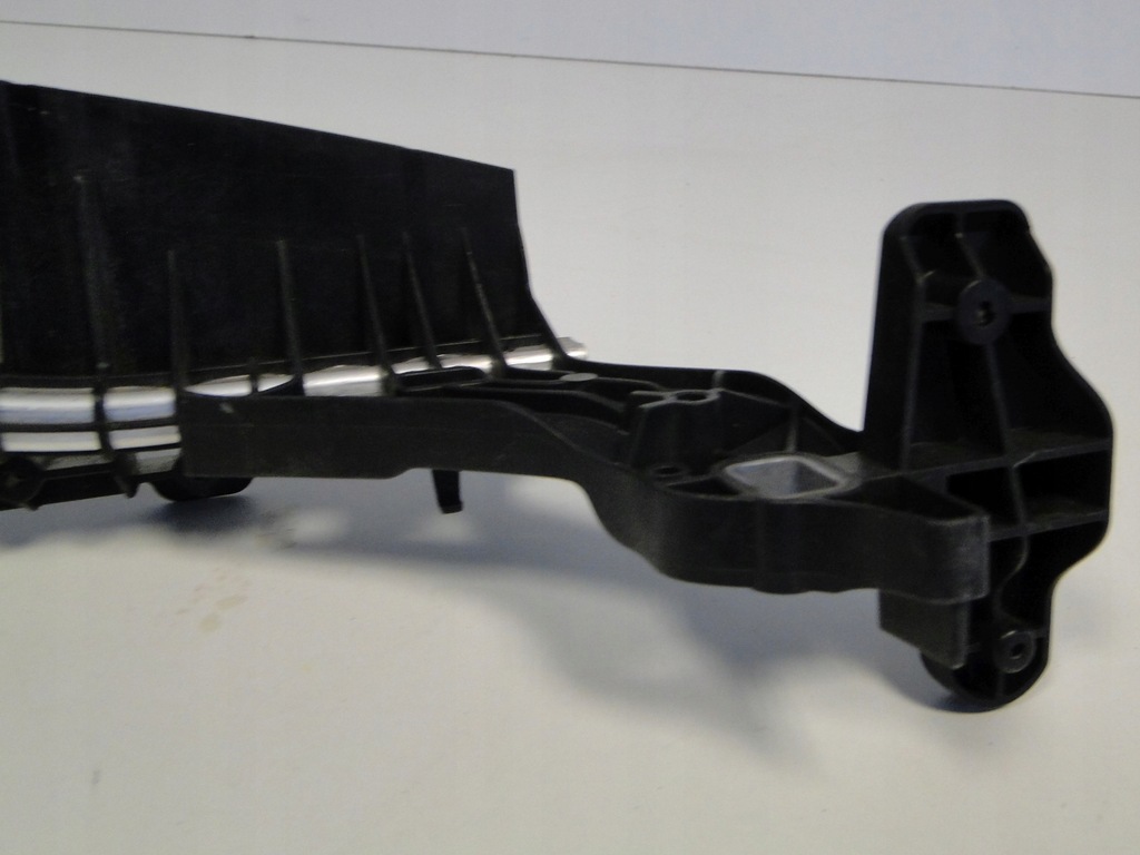 фото №11, Mercedes eqc 293 каркас решетка pas передний усилитель кронштейн