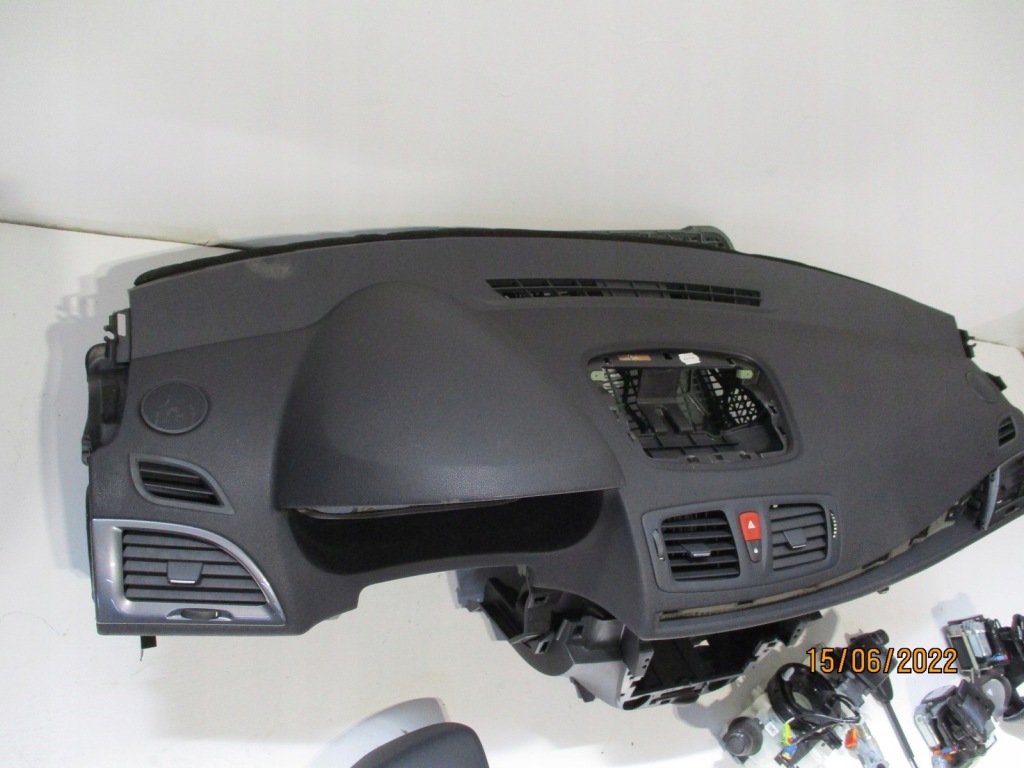 фото №2, Консоль pulpit приборная панель renault megane 3 iii