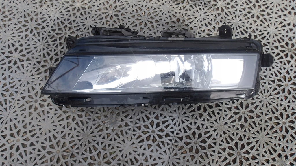фото №1, Протитуманна фара правий перед skoda octavia iii