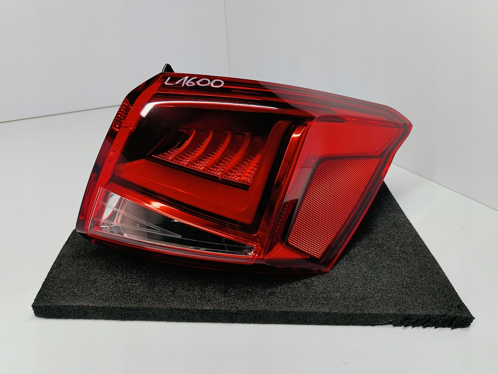 фото №1, Seat arona 6f9 17- лампа фара світло правий задня led 6f9945208b