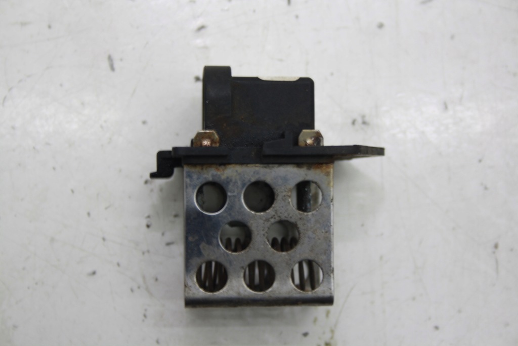 фото №1, Резистор резистор обдув вентилятор renault scenic i lift 8200045082