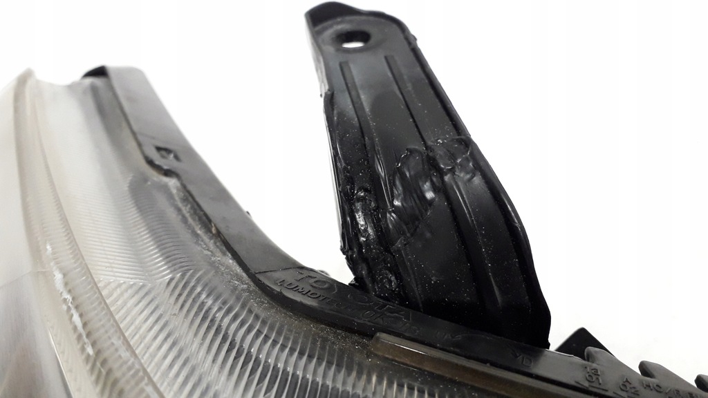 фото №12, Toyota hilux 7 vii lift 12- лампа права передня