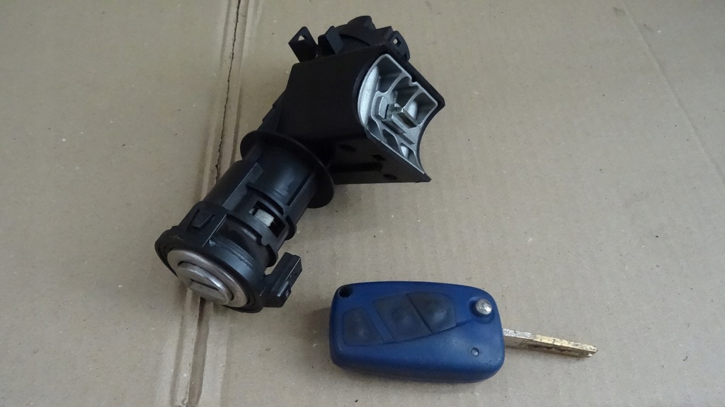 фото №3, Stilo i 1 замок зажигания ключ