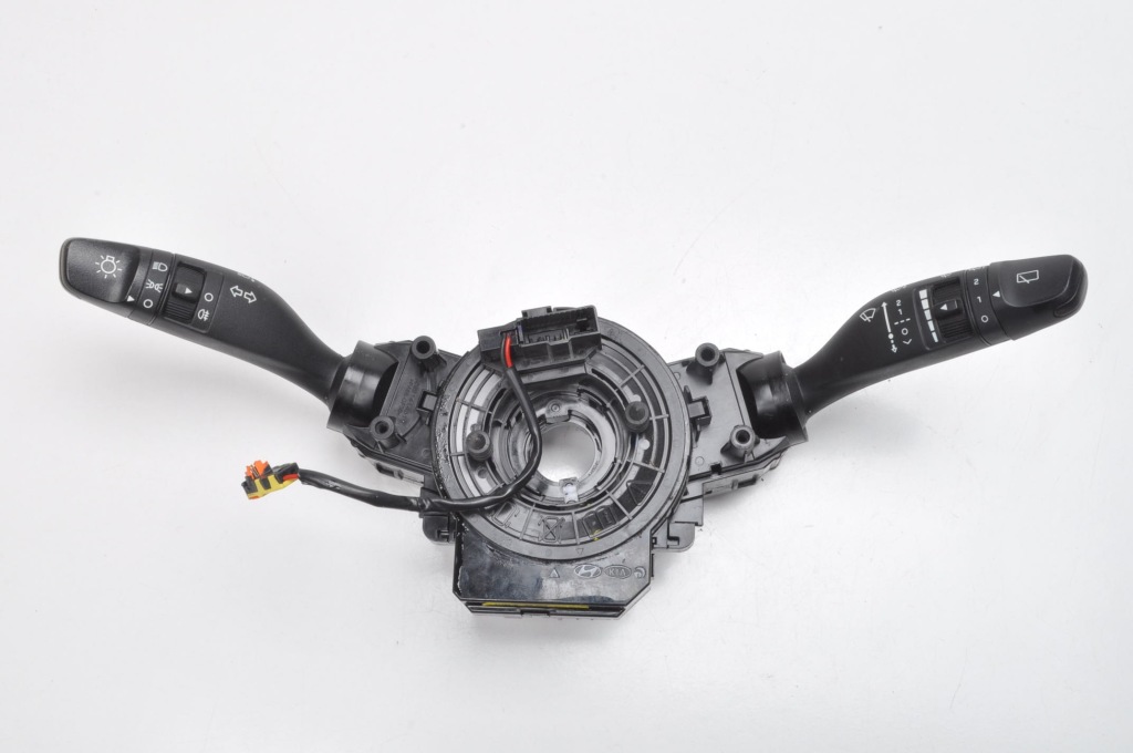 фото №1, Hyundai i20 ii переключатель комбинированный лента 93403c8350