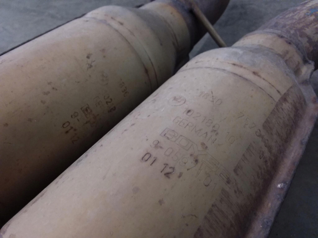 Bmw 750i f01 4.4 b гаситель выхлоп 7578189 в Украине