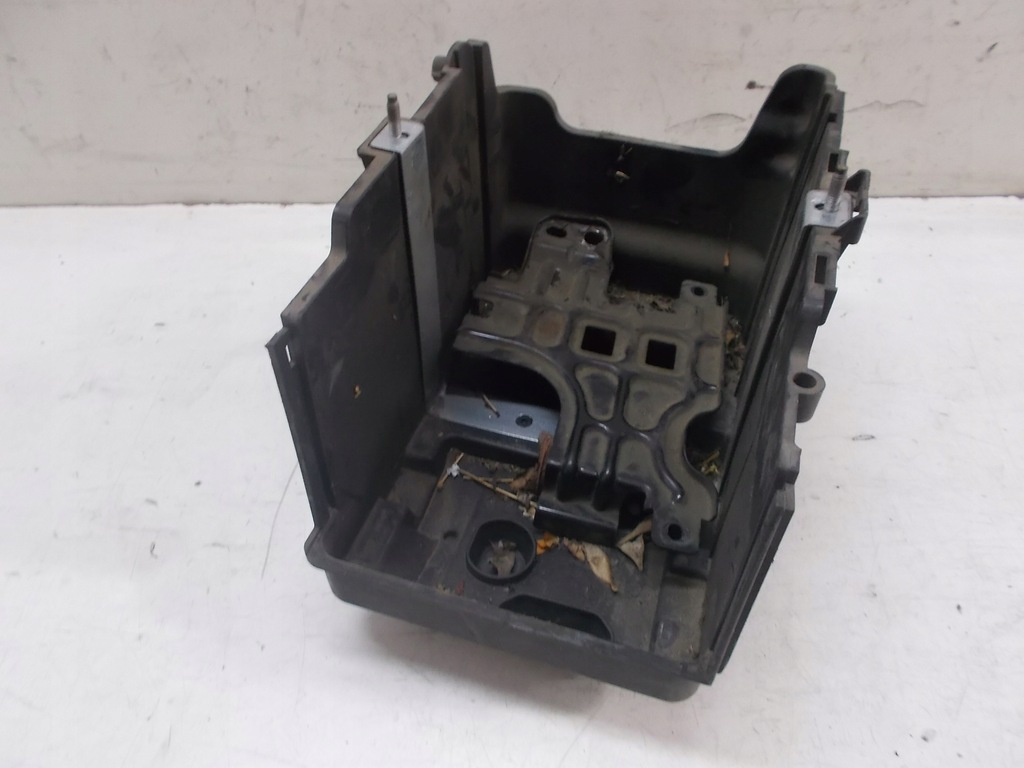 фото №1, Ford fiesta mk7 корпус акумулятор