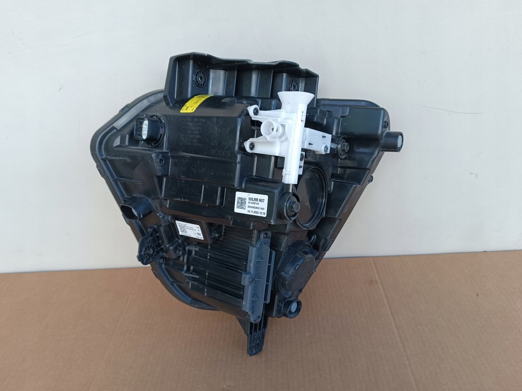 фото №9, Hyundai kona ii 2023+ sx2 ev лампа правая передняя hf921-62060 hf92112020