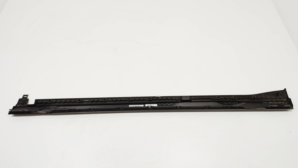 Bmw ix i20 порог в Украине