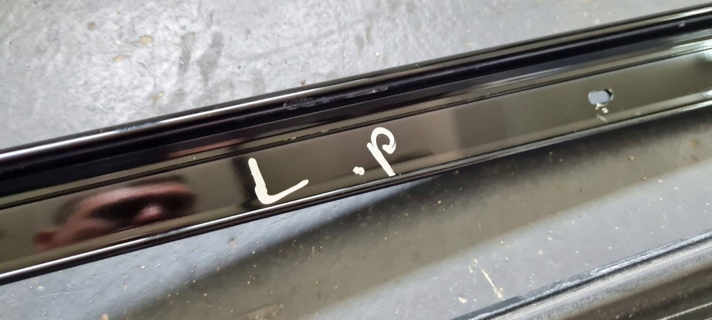 фото №8, Sq8 4m rsq8 q8 молдинг дахова ліва sline czarna 4m8853703a t94