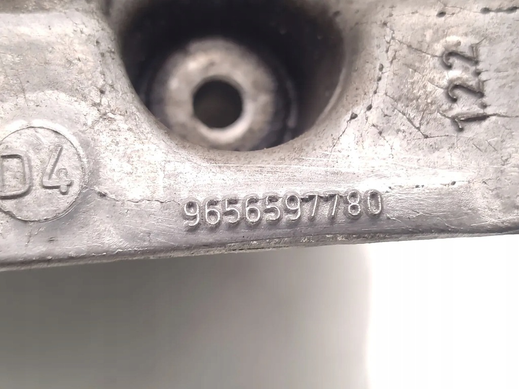 фото №6, Land rover range rover evoque кронштейн / кронштейн двигателя 2.2 d 4x4 дизель suv