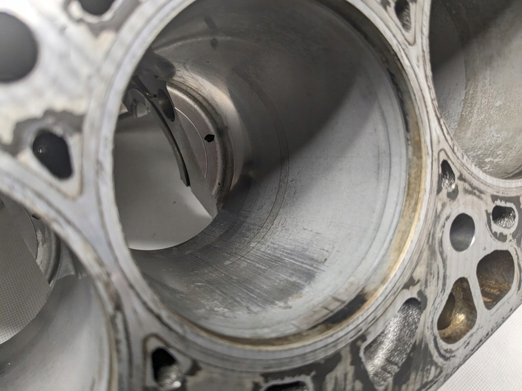 фото №13, Блок двигуна 7562288 n63b44a 4.4 v8 300kw 407km bmw f01 f02 f07 e71 x6 08-