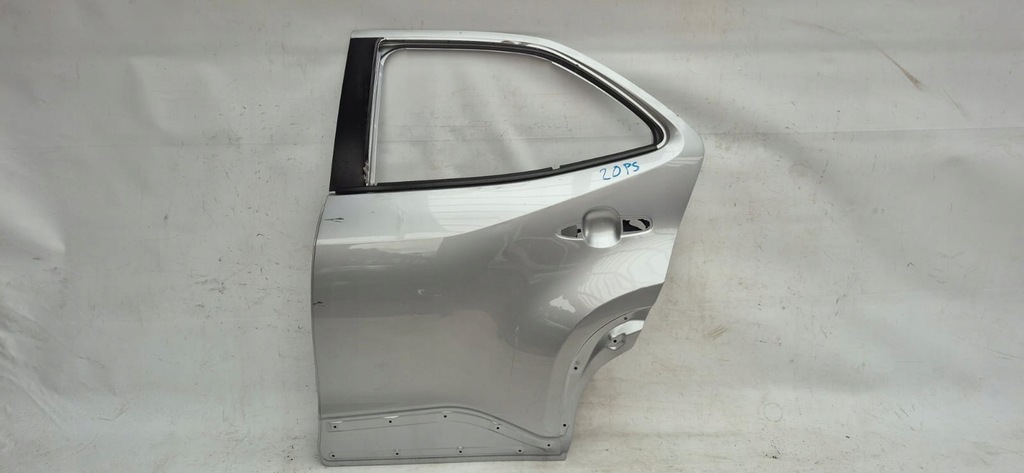 фото №1, Toyota yaris cross 21- дверь левая задняя задние