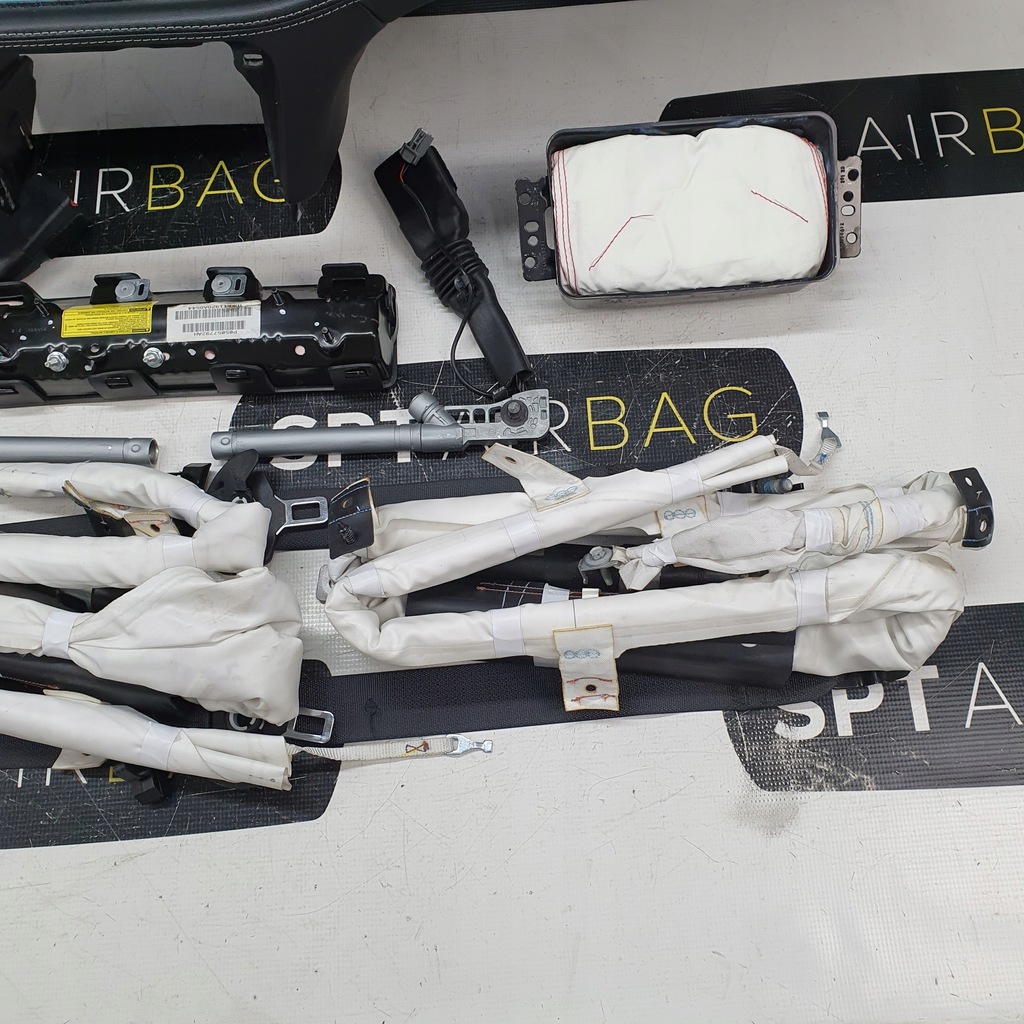 фото №7, Charger приборная панель консоль подушки безопасности ремни подушка безопасности