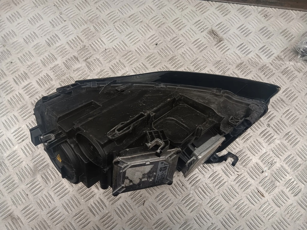 фото №8, Audi a4 s4 b8 8k 8k0941004e правая сторона лампы передние